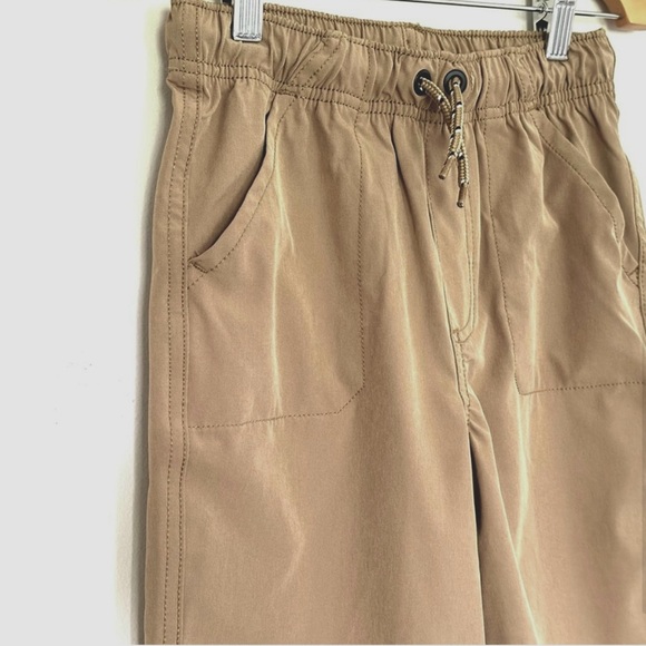 Boys Tan Shorts Size 8 Elastic & drawstring waistband - front pockets - Picture 4 of 5